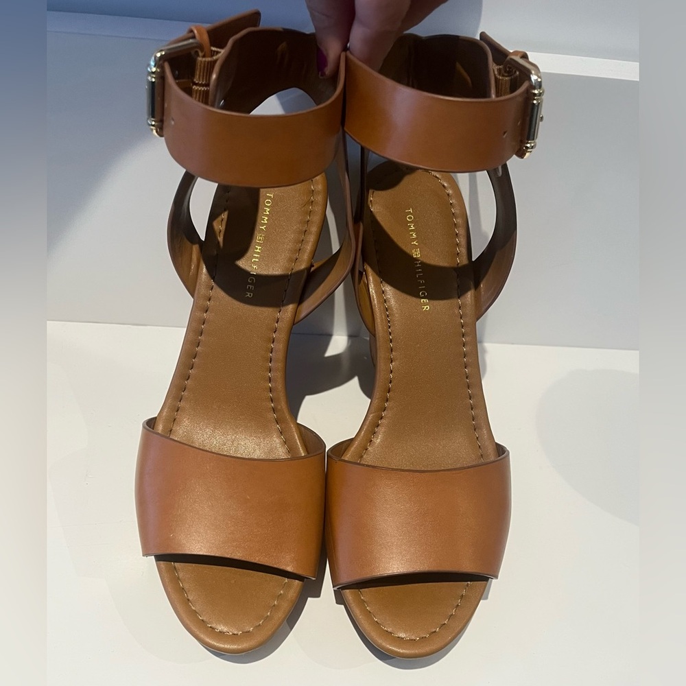 Tommy Hilfiger Women's Brown Wedge Sandals